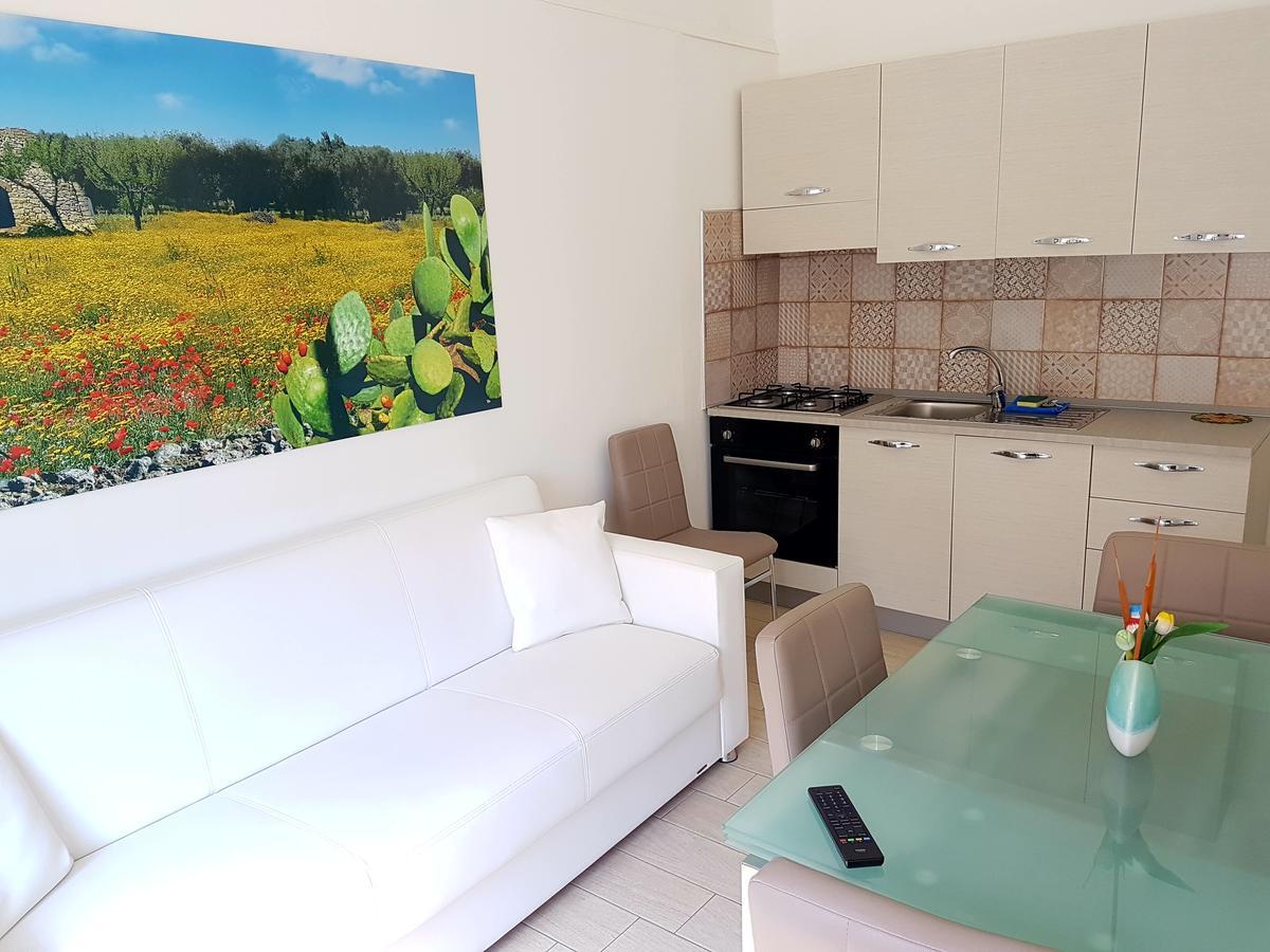 Case Vacanza Via Mozart Porto Cesareo Extérieur photo
