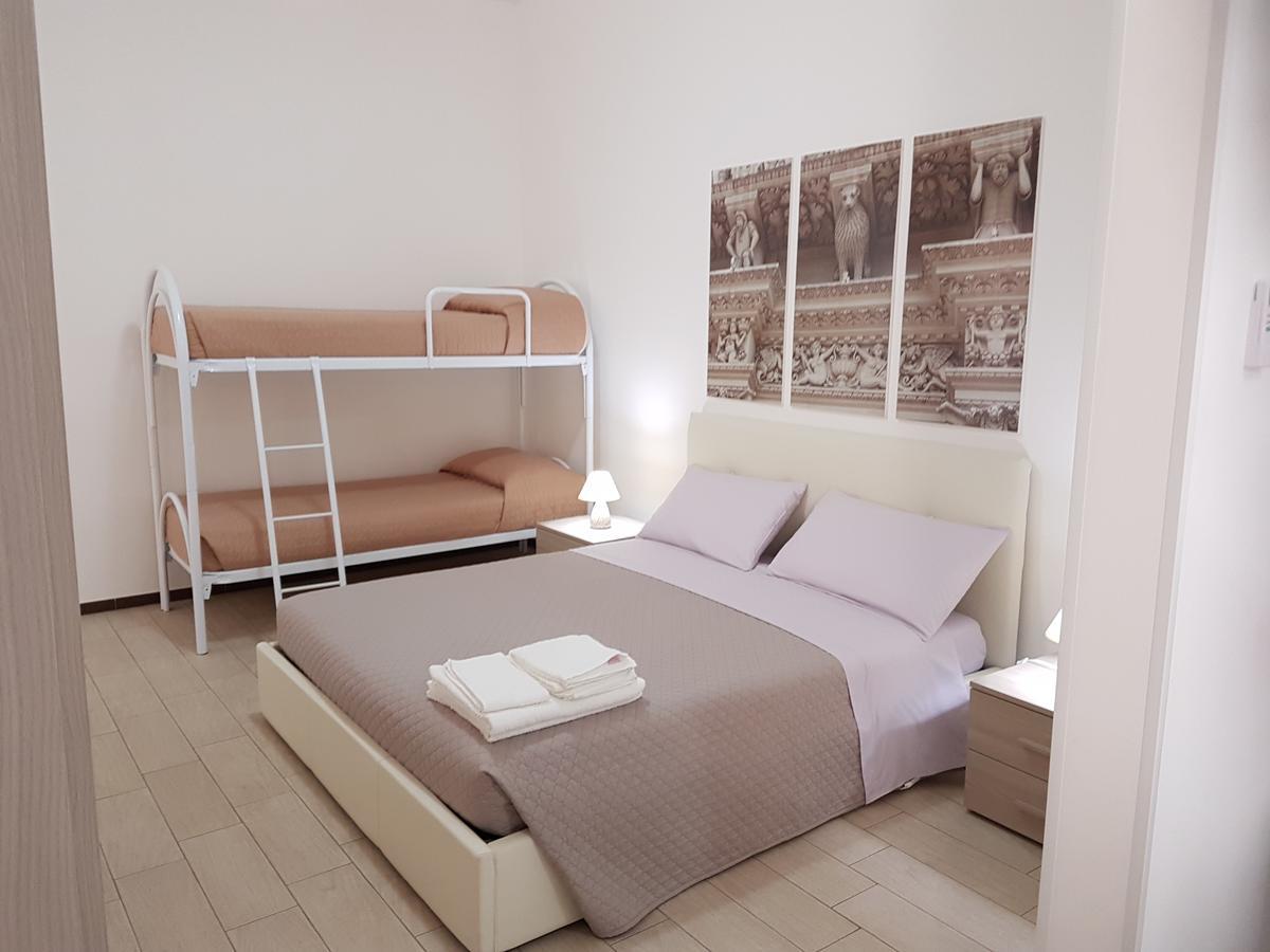 Case Vacanza Via Mozart Porto Cesareo Extérieur photo