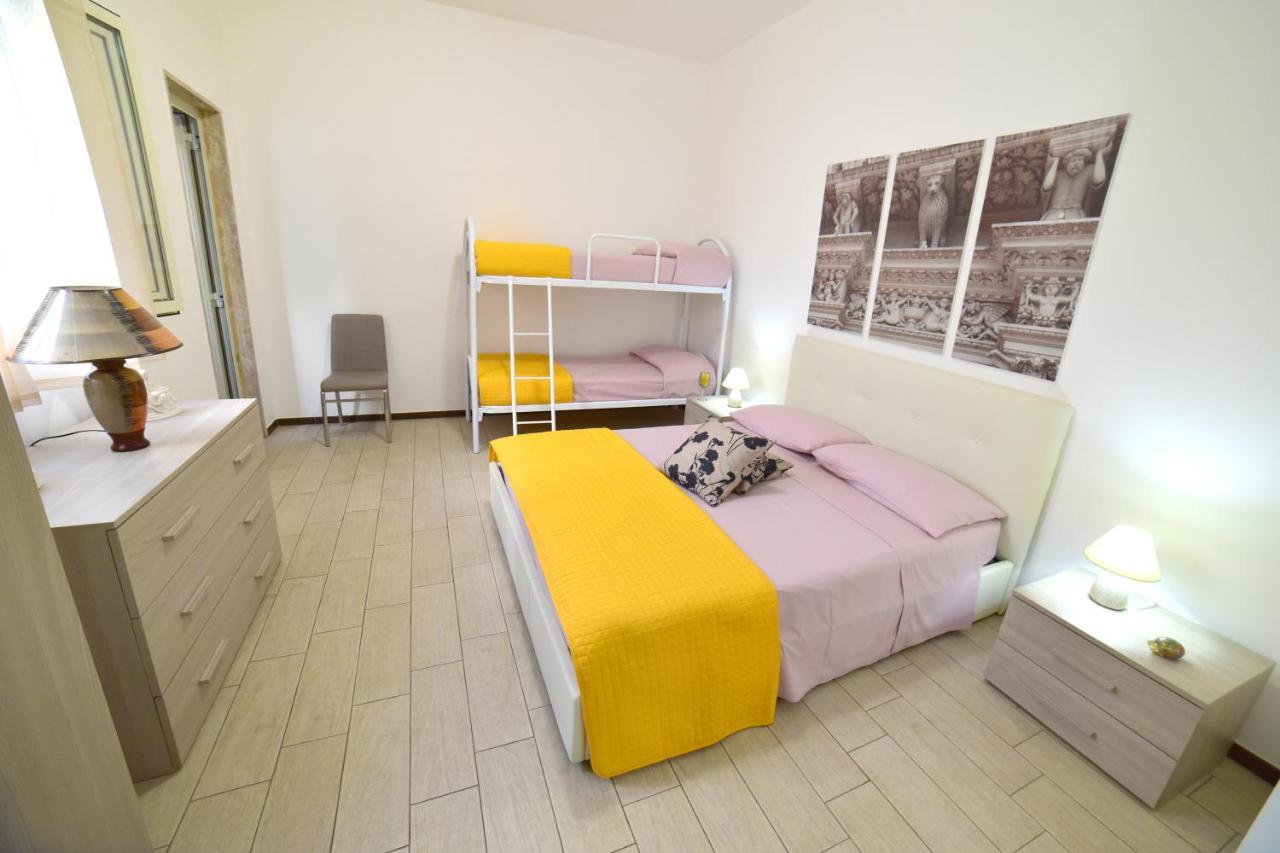 Case Vacanza Via Mozart Porto Cesareo Extérieur photo