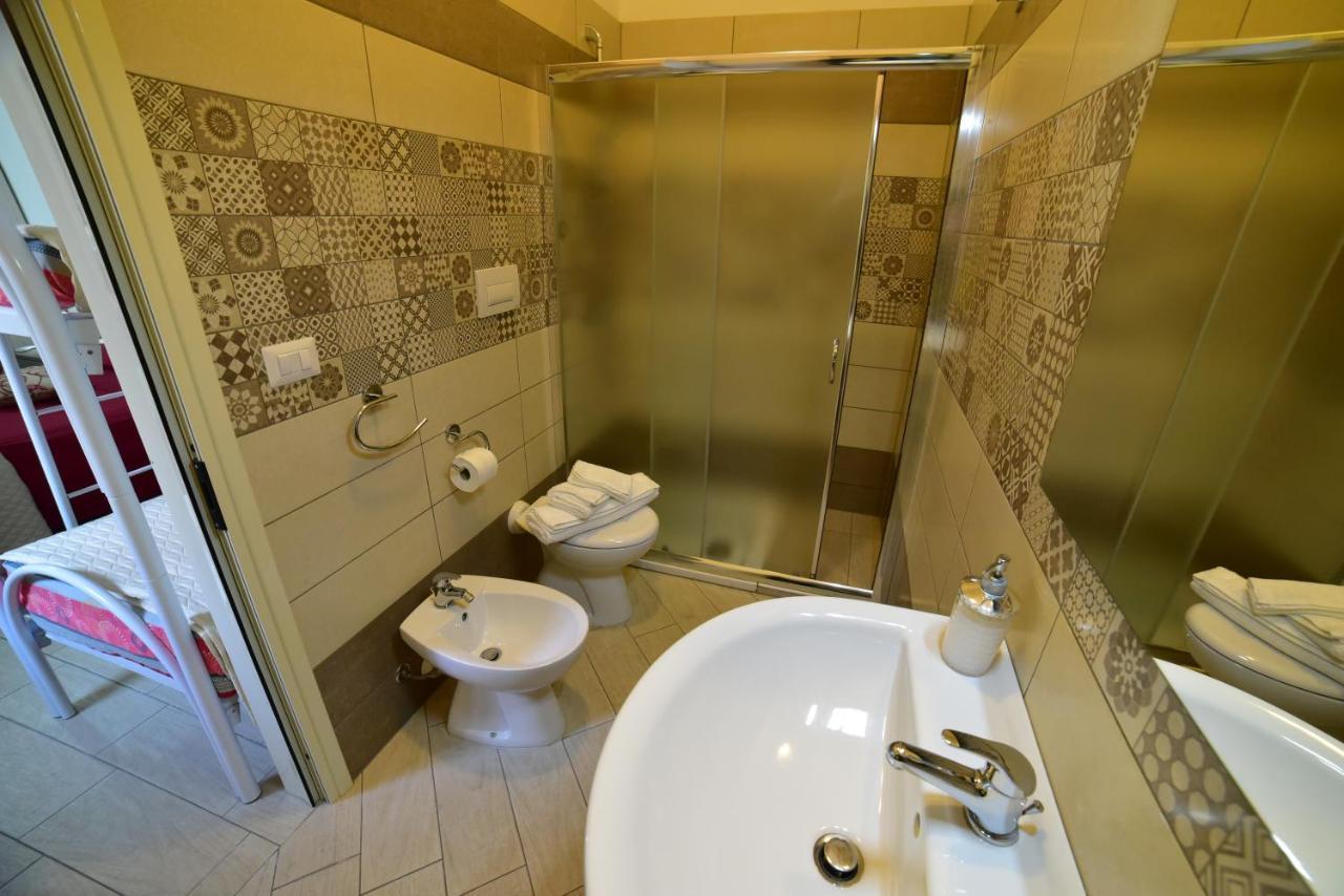 Case Vacanza Via Mozart Porto Cesareo Extérieur photo